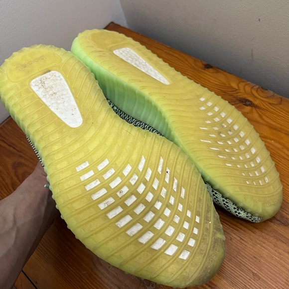 Yeezy Boost 350 ‘Yeezreel’ non-reflective men’s size 14 - Picture 2 of 6